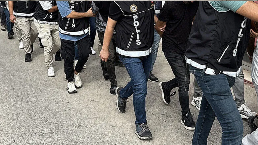 Zehir Tacirlerine Ağır Darbe: Narko Kapan Operasyonunda 416 Kişi Tutuklandı