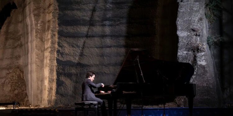 23. Gümüşlük Müzik Festivali Attila Szaniszlo ve Teppei Kuroda konseriyle sürdü
