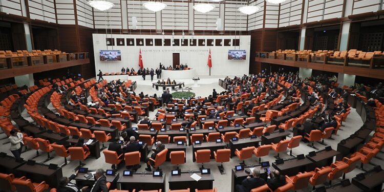 AKP, DEM Parti ve MHP ile ‘çerçeve yasa’ gündemiyle bir araya geldi