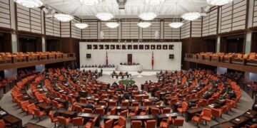 AKP’nin kapalı grup toplantısı sona erdi: Taslak Meclis’e sunulacak