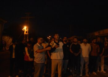Barikat taraftar grubu uyuşturucu ve fuhuşa karşı yürüdü