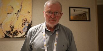 ETUCE Başkanı John MacGabhann: Güveni inşa edecek en güçlü gösterge Kürtçe’nin tanınmasıdır