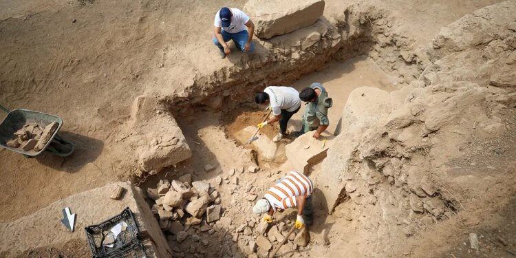 Kente girenlerin ilk durağıydı: Roma dönemine ait bin 600 yıllık hamam bulundu