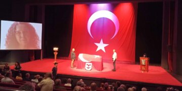Bilgesu Erenus, son yolculuğuna uğurlandı