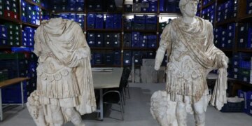 Kibyra Antik Kenti’nde heyecanlandıran keşif: 2 bin yıllık Roma İmparatoru heykeli gün yüzüne çıkarıldı