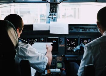 Araştırmaya göre pilotların ve kabin memurlarının kanserlerden ölme riski daha yüksek