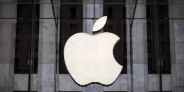 Apple, yaklaşık 200 çalışanını kovdu: Sebebi ortaya çıktı
