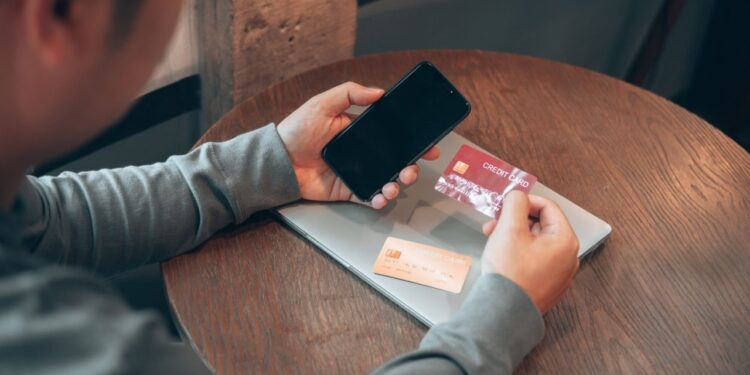 Şömineli soba dolandırıcılığında ‘IBAN mağduru’ savunması yetmedi