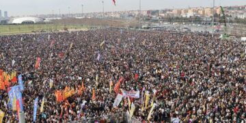 Newroz’a katıldığı için tutuklanan çocuğa duruşma günü verilmedi