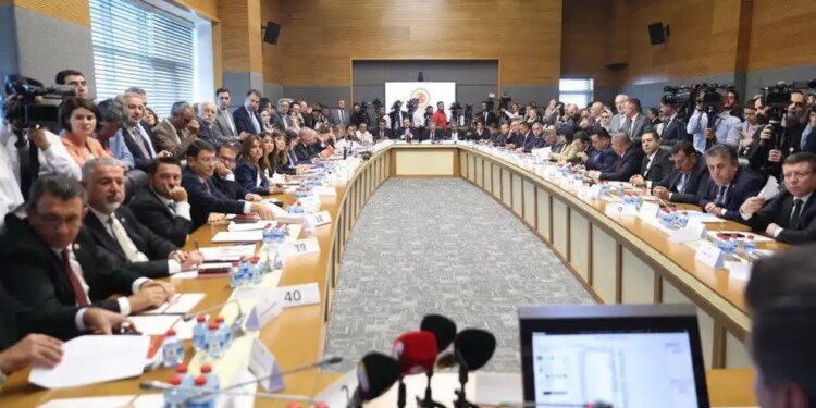 Hukukçulardan ‘çerçeve yasa’ya dair çağrı: Kapsam genişletilmeli, AİHM kararları uygulanmalı