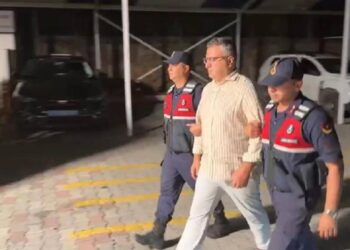 Cem Küçük tutuklandı