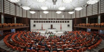 ‘Çerçeve yasa’ taslağı Meclis Başkanlığı’na sunuldu