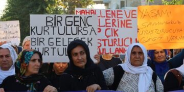 DEM Parti Ceyhan’dan uyuşturucu ve çetelere karşı mücadele çağrısı