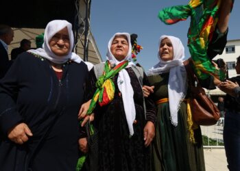 Bir annenin acısına iki omuz: Kürdistan’ın bütün şehitlerinin annesiyiz