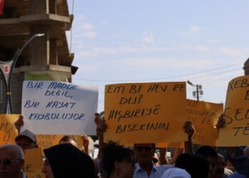 Erdîş’te uyuşturucu ve fuhuşa karşı yürüyüş