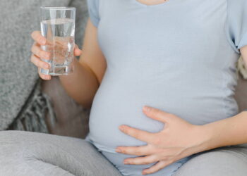Bebeklerde gıda alerjisi anne karnında önlenebilir mi?