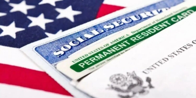Green Card başvurusu ne zaman başlayacak? Bu sene DV Lottery Green Card başvurusu alınacak mı?