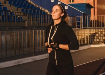 Mesafe uzadıkça fark kapanıyor: Kadınlar ultra dayanıklılık yarışlarında erkekleri nasıl geride bırakıyor?