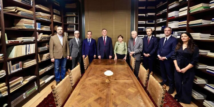 Metrohan’da Zafer Toprak arşivi açıldı
