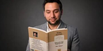 Mahir Elvan’ın iki oyunu tek kitapta toplandı: Filistin’deki direniş ve Yunus Emre’nin arayışı sahneden raflara taşındı