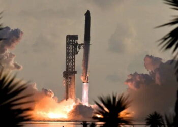 Uzay yarışında kritik eşik aşıldı: SpaceX’in Starship roketi ilk kez yörüngeye ulaştı