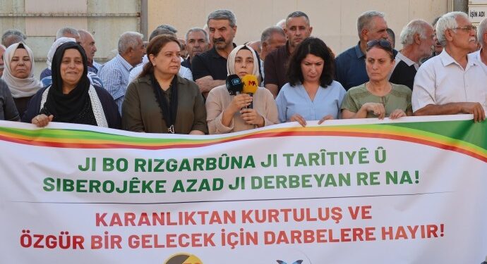 5 No’lu cezaevi önünde çağrı: 12 Eylül’le yüzleşmeden kalıcı barış mümkün değil