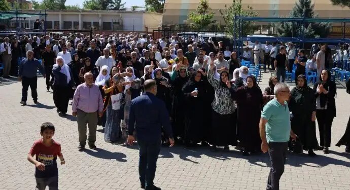Özgürlük mücadelesinde yaşamını yitirenler için yapılan anmalar devam ediyor