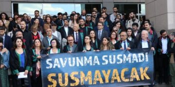 ESP Eş Genel Başkan Yardımcısı Sezin Uçar tahliye edildi