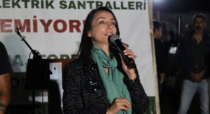 Tülay Hatimoğulları Gimgim’da JES nöbetini ziyaret etti
