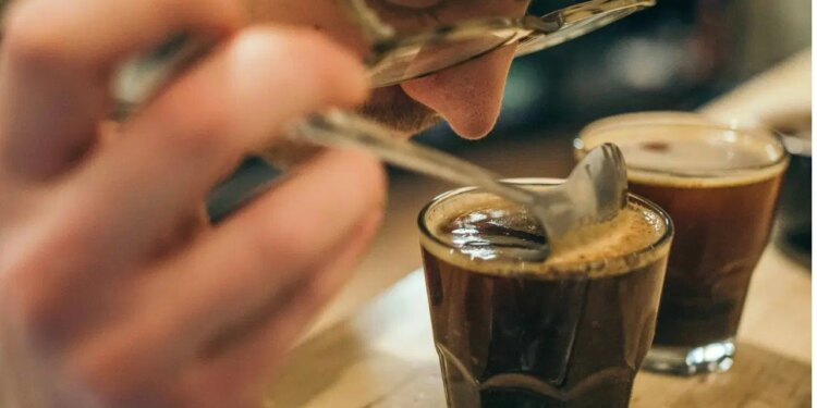Kahve kokusunun 5 dakikada stresi azaltıp beyni rahatlattığı gösterildi