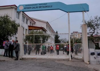 Mereş’te okul saldırısı davasının ilk duruşması görüldü: Oğlundan şikâyetçi oldu