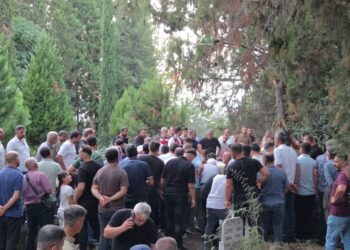 21 yıldır tutsak olan Ayhan Dağ, annesinin cenazesine katıldı