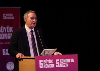 Tuncer Bakırhan: Demokratik Cumhuriyet hareketini bugünden itibaren başlatıyoruz