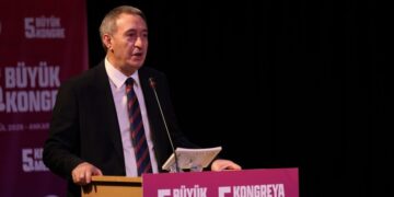 Tuncer Bakırhan: Demokratik Cumhuriyet hareketini bugünden itibaren başlatıyoruz