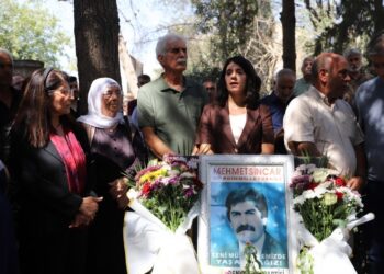 Mehmet Sincar mezarı başında anıldı: Adalet arayışı 33 yıldır sürüyor