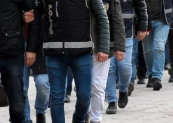 Amed’de ev baskınları: Gözaltına alınan 15 kişinin ifadesi yarın alınacak