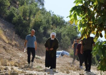 TV’de gördüler, Wan’dan Şirnex’e geldiler: Aile 21 yıl sonra Kendal Tetwan’ın mezarı başında