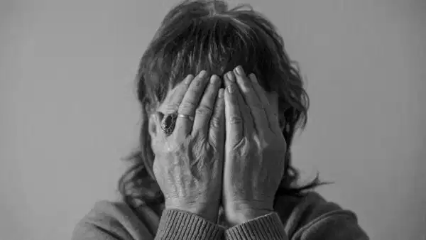 Derin uyku Alzheimer’ı yavaşlatıyor