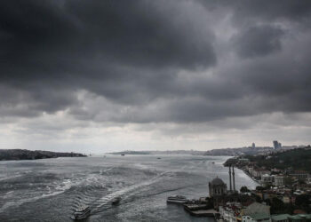 AKOM ve Meteoroloji İstanbul'u Peş Peşe Uyardı! Tarih Belli Oldu Kuvvetli Vuracak