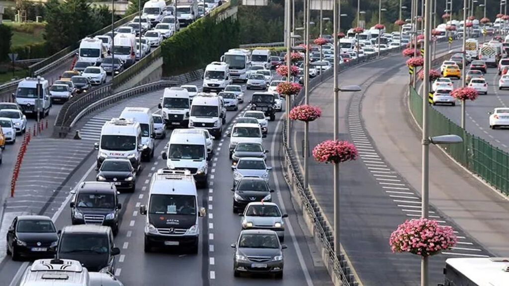 Araç Sahipleri Dikkat! Bu Ücreti Ödemeyen Trafiğe Çıkamayacak