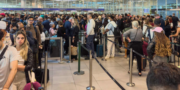 Avrupa Kapılarında Kriz: 9 Ülke Yeni Schengen Sistemini Askıya Aldı