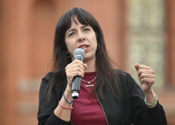 Berlin’de Zafer Sol Parti'nin: Elif Eralp'ten Zafer Konuşması
