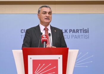 CHP'den Kurultay Mesajı: Artık Engel Kalmadı