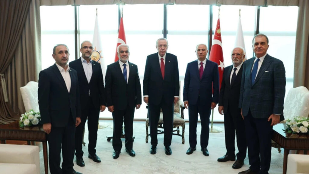 Cumhurbaşkanı Erdoğan HÜDAPAR Lideri Yapıcıoğlu'nu Ağırladı