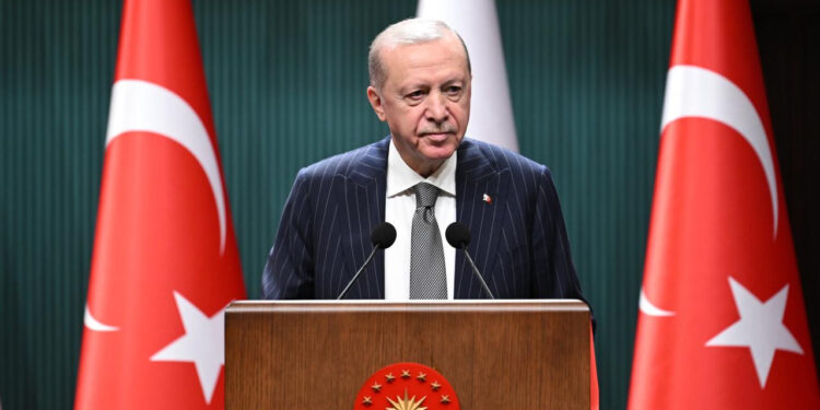 Cumhurbaşkanı Erdoğan'dan Kabine Sonrası Önemli Mesajlar: 'Bu Topraklarda Kimseye Ameliyat Yaptırmayız'