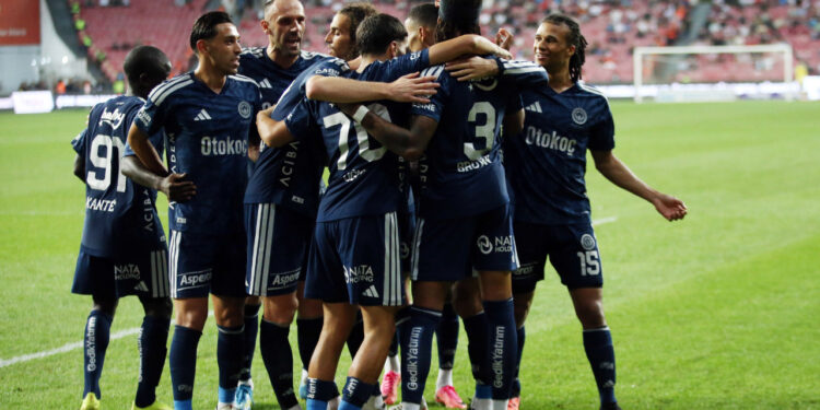 Fenerbahçe'de 4 Veda Birden: Diego Carlos, Talisca, Becao ve Çağlar Söyüncü ile Yollar Ayrılıyor