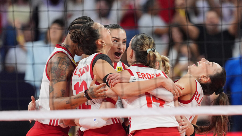 Filenin Sultanları Avrupa Voleybol Şampiyonası'nda Finalde