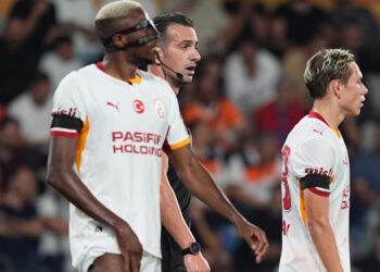 Galatasaray'dan Maçı Yarıda Bırakan Osimhen İçin Resmi Açıklama Geldi