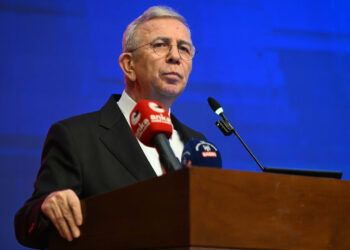 Mansur Yavaş’tan Flaş CHP Hamlesi: Kurultay Tartışmalarında 'Taraf Olmayacağım' Resti