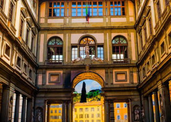 Rönesans'ın Kalbini Sel Vurdu: İtalya'da Uffizi Ve Pitti Sarayı Sular Altında